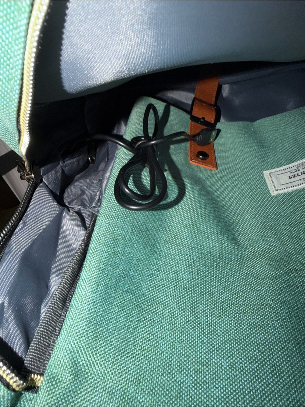 Vintage unisex laptop backpack, with USB charging port - Picture 10 of 10